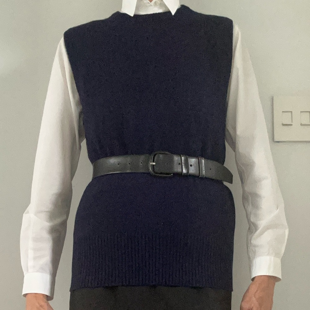 🇬🇧 Navy Wool Sweater Vest  (Belt not included); 80s Trendmark brand; M